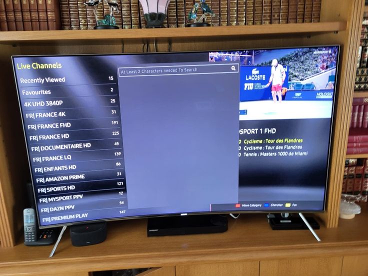 Verified customer review praising easy HOT player installation